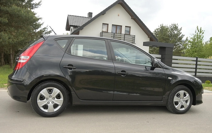 Hyundai I30 cena 22900 przebieg: 204000, rok produkcji 2010 z Ujście małe 704